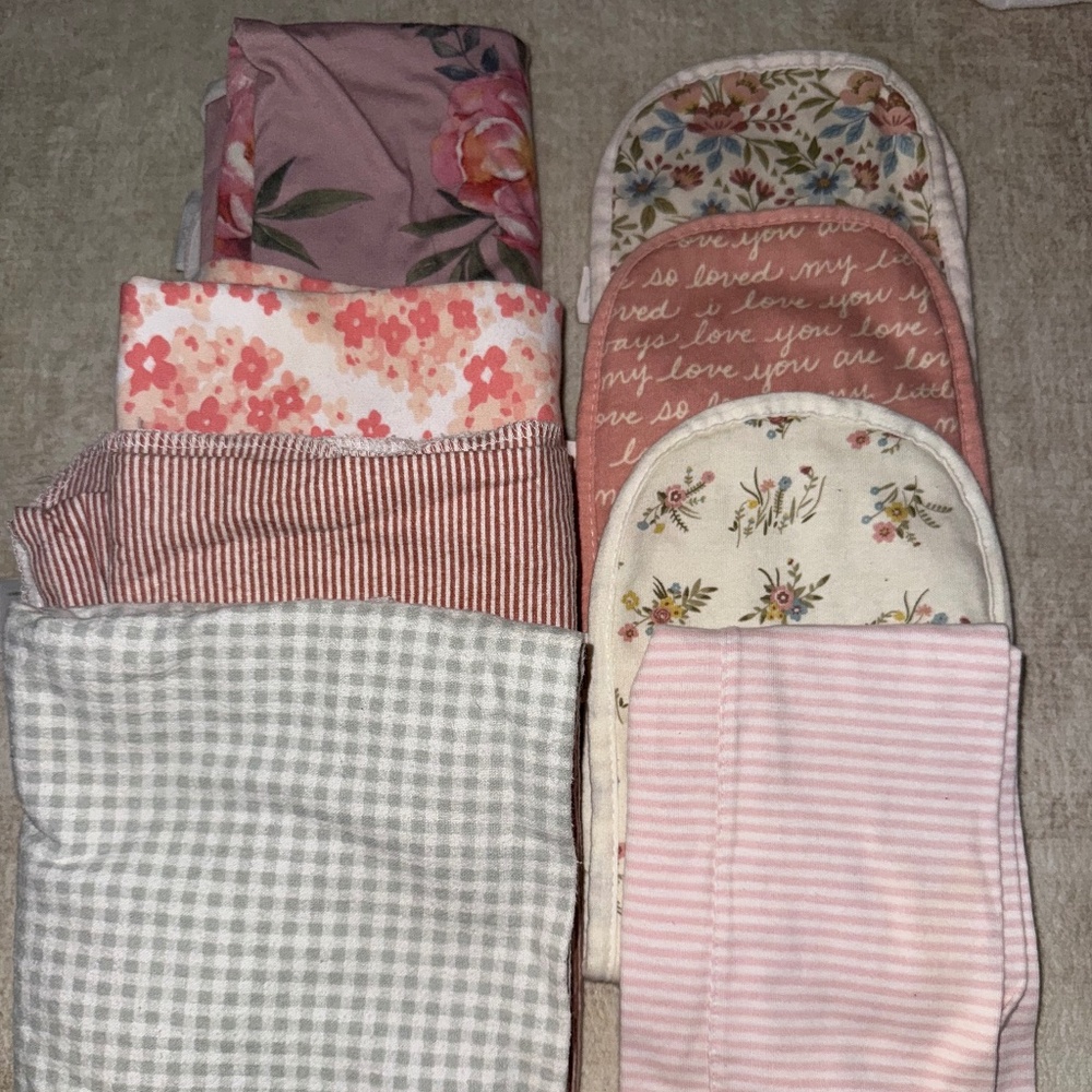 Muiltiple Pattern Baby Girl Burping Cloths